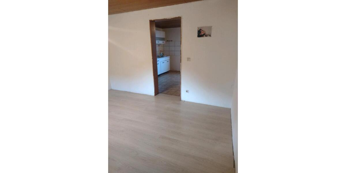 Erdgeschoßwohnung Großerlach - 3 Zimmer, 76 m&sup2;, 850&euro; | Angebot:26568901