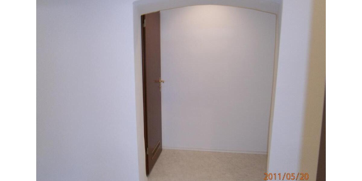 Gewerbeobjekt Kösching - 3 Zimmer, 71 m&sup2;, 895&euro; | Angebot:23510475