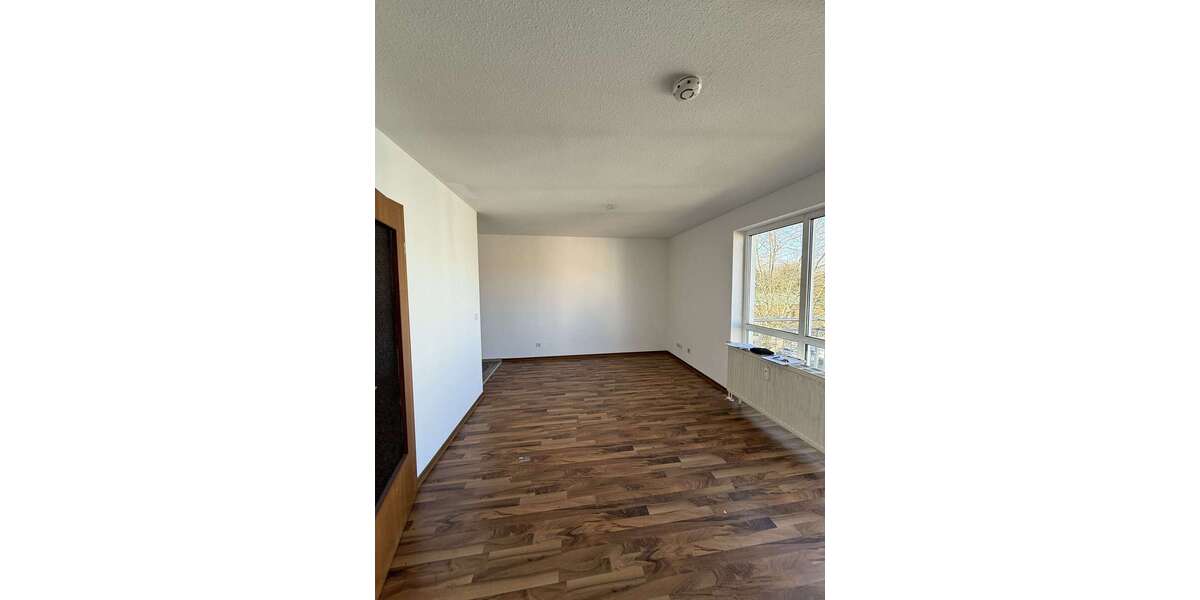 Etagenwohnung Hainichen - 1 Zimmer, 33 m&sup2;, 170&euro; | Angebot:25766172