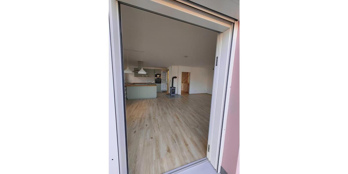 Doppelhaushälfte Schorndorf - 7.5 Zimmer, 182 m&sup2;, 2.550&euro; | Angebot:25795954