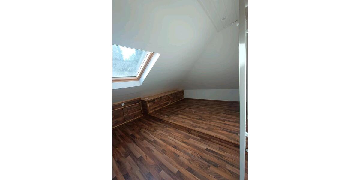 Einfamilienhaus Leverkusen Bergisch Neukirchen - 4 Zimmer, 130 m&sup2;, 2.000&euro; | Angebot:25961567