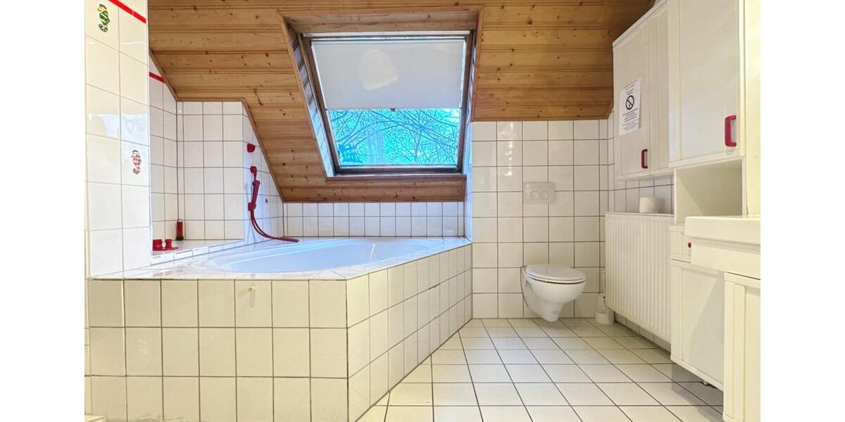 Etagenwohnung Friedeburg - 4 Zimmer, 110 m&sup2;, 850&euro; | Angebot:24785093