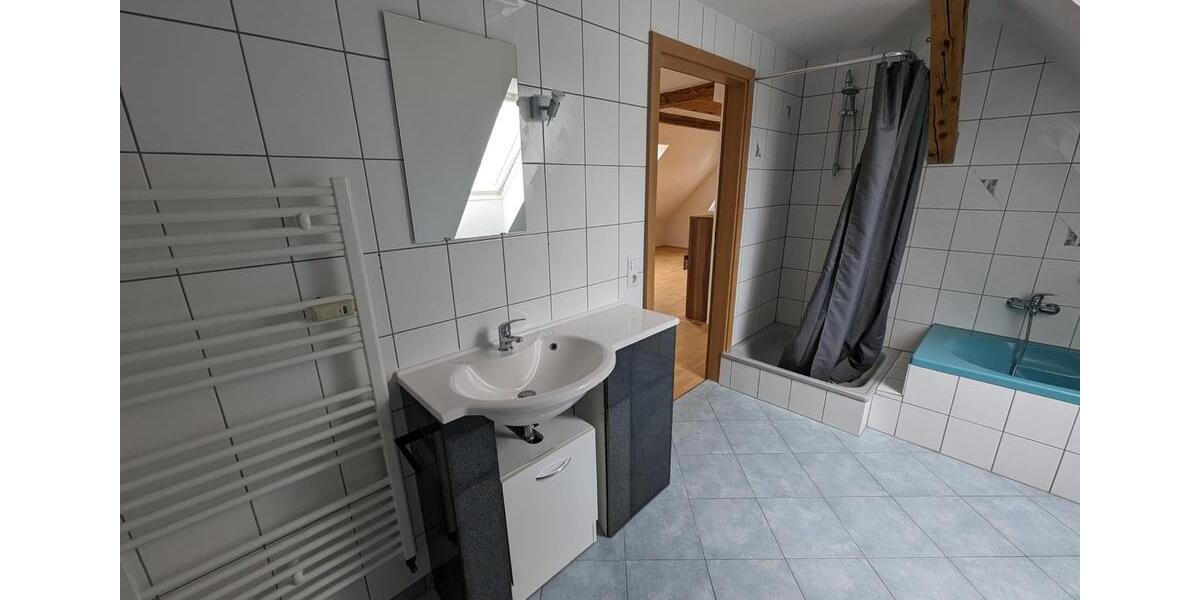 Dachgeschoßwohnung Freudenstadt - 1 Zimmer, 76 m&sup2;, 600&euro; | Angebot:26670395