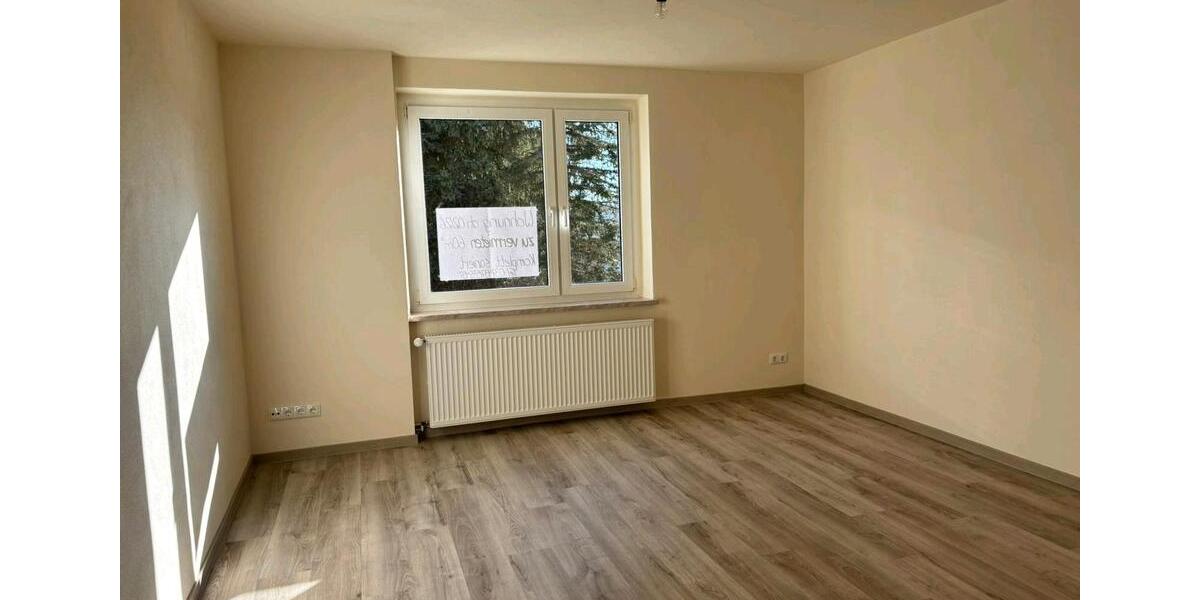 Erdgeschoßwohnung Bad Elster - 2 Zimmer, 60 m&sup2;, 390&euro; | Angebot:25369425