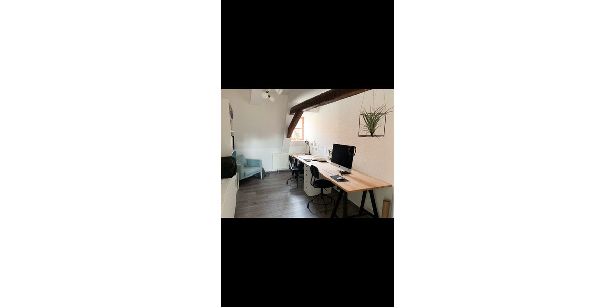 Dachgeschoßwohnung Querfurt - 5 Zimmer, 146 m&sup2;, 1.180&euro; | Angebot:25390515