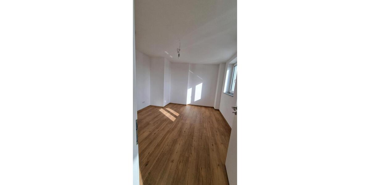 Erdgeschoßwohnung Mühldorf am Inn - 2 Zimmer, 80 m&sup2;, 1.050&euro; | Angebot:25135313