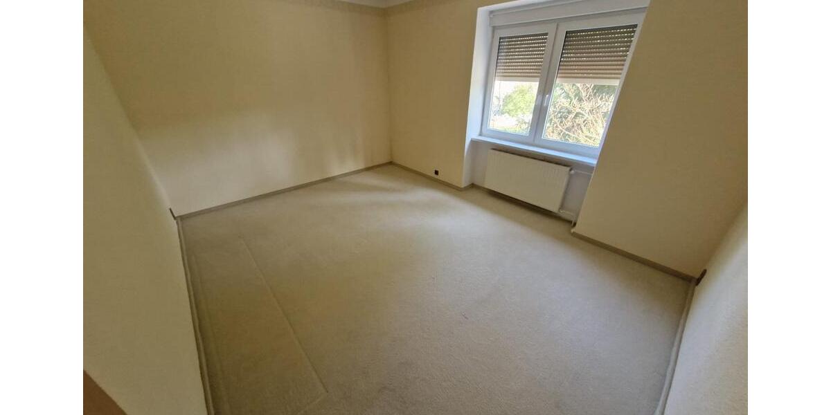 Erdgeschoßwohnung Genthin - 3 Zimmer, 65 m&sup2;, 505&euro; | Angebot:25753570