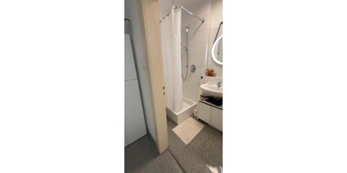 Dachgeschoßwohnung Wilhelmshaven - 1 Zimmer, 46 m&sup2;, 380&euro; | Angebot:26414953