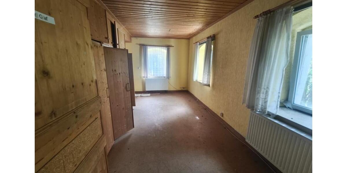 Einfamilienhaus Oberkotzau - 10 Zimmer, 200 m&sup2;, 1.000&euro; | Angebot:26447230