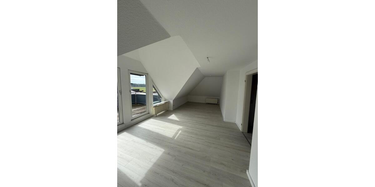 Dachgeschoßwohnung Augustdorf - 2 Zimmer, 62 m&sup2;, 650&euro; | Angebot:26049819