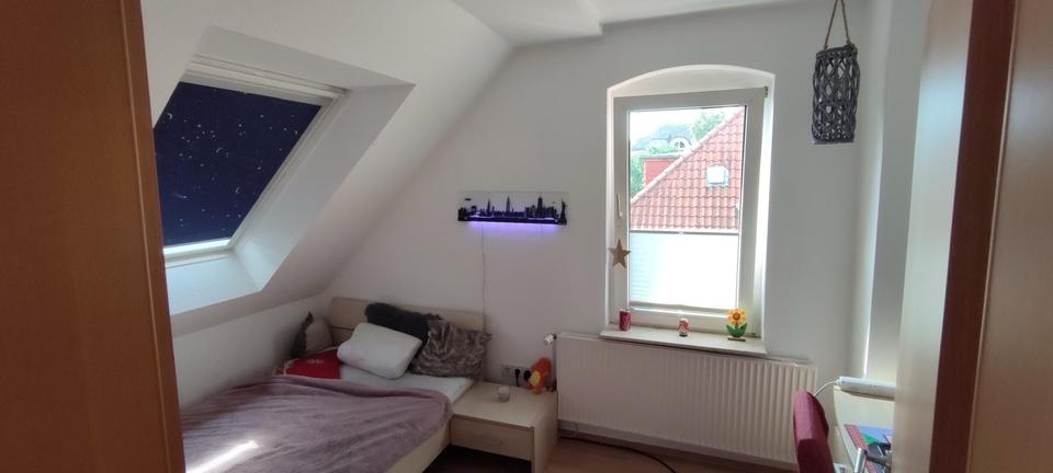 Dachgeschoßwohnung Alfeld (Leine) - 4 Zimmer, 92 m&sup2;, 700&euro; | Angebot:26562603
