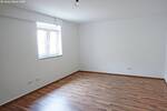 Neuwertige Erdgeschoßwohnung mit großer Terrasse