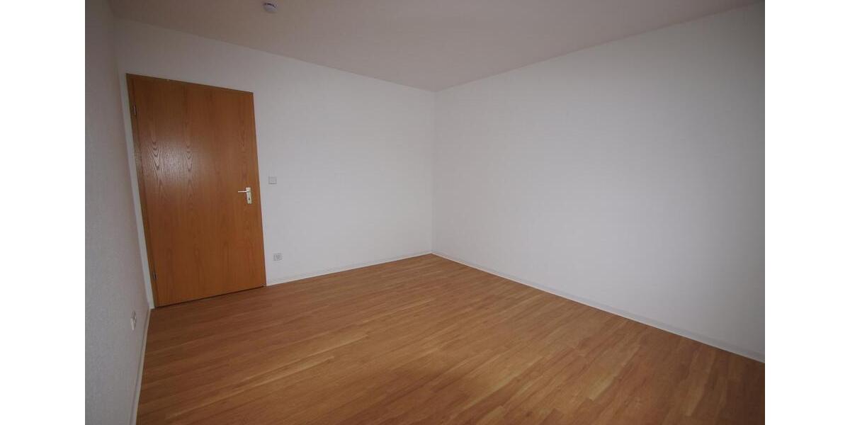 Dachgeschoßwohnung Neukloster - 3 Zimmer, 67 m&sup2;, 689&euro; | Angebot:25641407