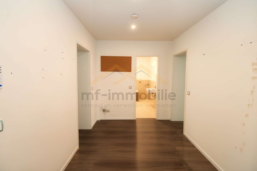 großzügige Erdgeschoßwohnung 2 Zimmer 84m² mit Einbauküche