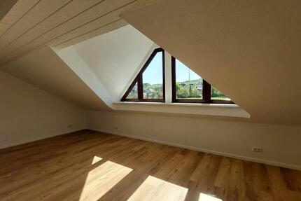 Wohnung Brilon - 3 Zimmer, 90 m&sup2;, 680&euro; | Angebot:26048100