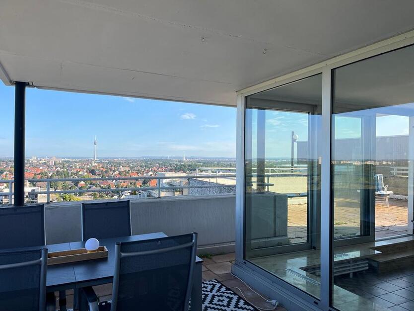 Juwel Penthouse 60 qm Dach-Terrasse und Fensterfront 17. Stock