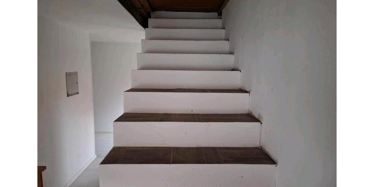 Einfamilienhaus Bodenfelde - 6 Zimmer, 150 m&sup2;, 840&euro; | Angebot:26047177