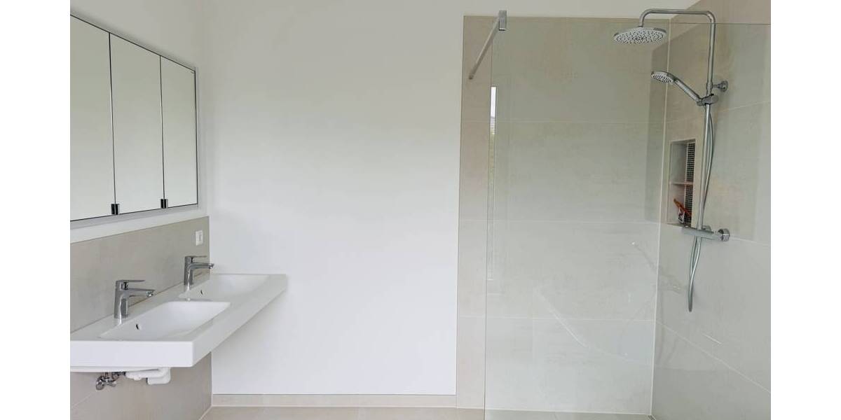 Bungalow Taucha - 3 Zimmer, 135 m&sup2;, 2.100&euro; | Angebot:25983068