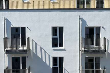 Wohnung zum Mieten in Berlin 1.612,71 € 97.74 m² 3 zimmer
