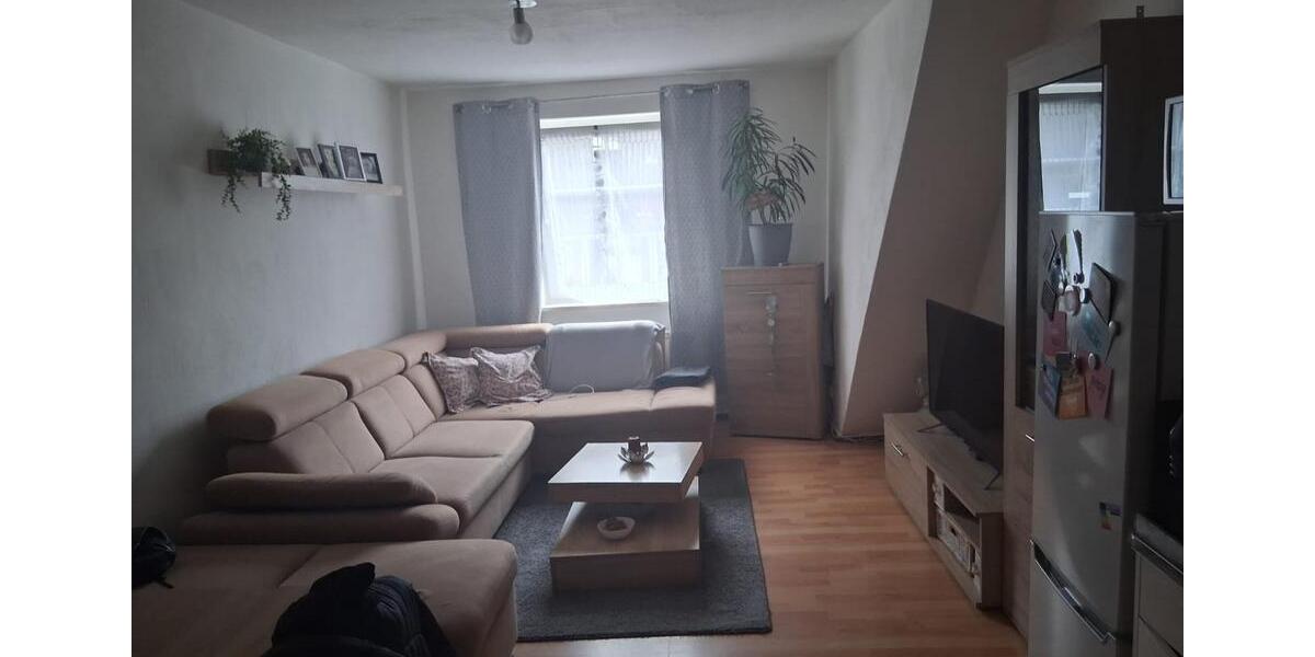 Sehr schöne 2 Zimmer Wohnung zimmer