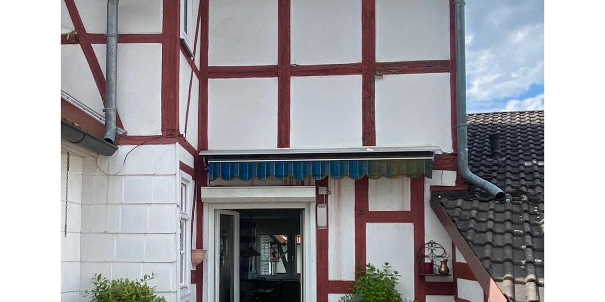 Etagenwohnung Neukirchen - 3 Zimmer, 230 m&sup2;, 850&euro; | Angebot:25991900