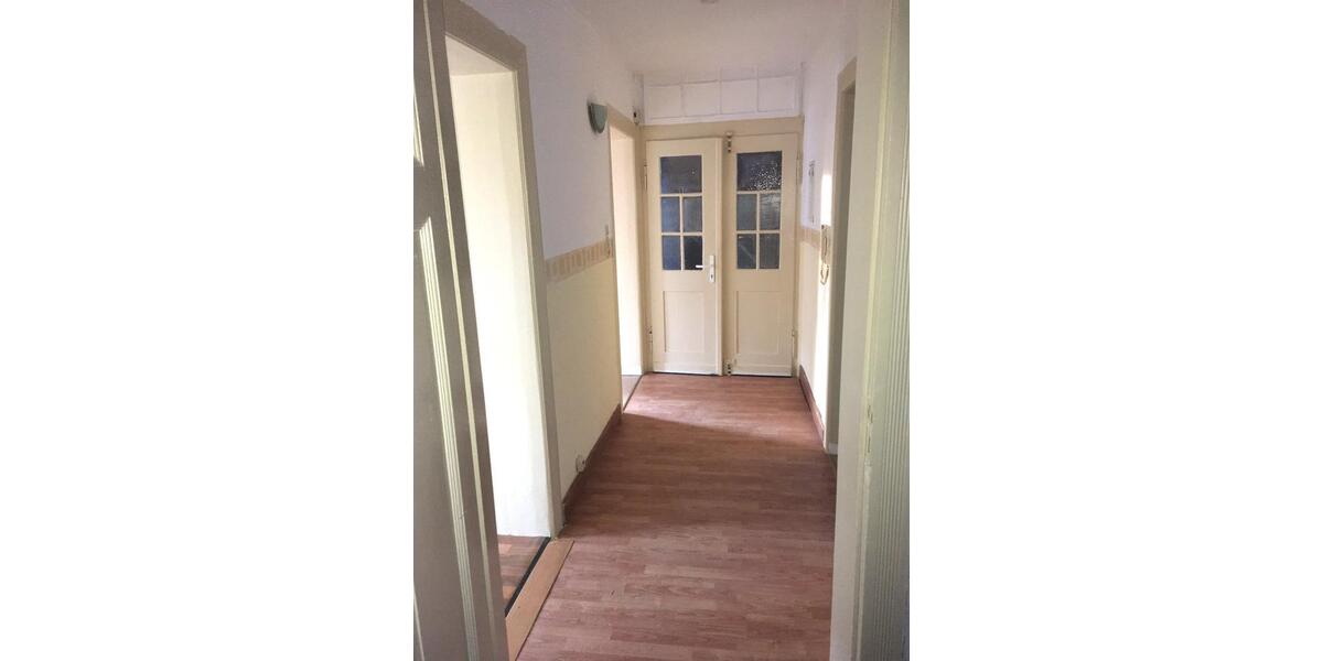 Etagenwohnung Helmstedt - 3 Zimmer, 90 m&sup2;, 490&euro; | Angebot:26699504