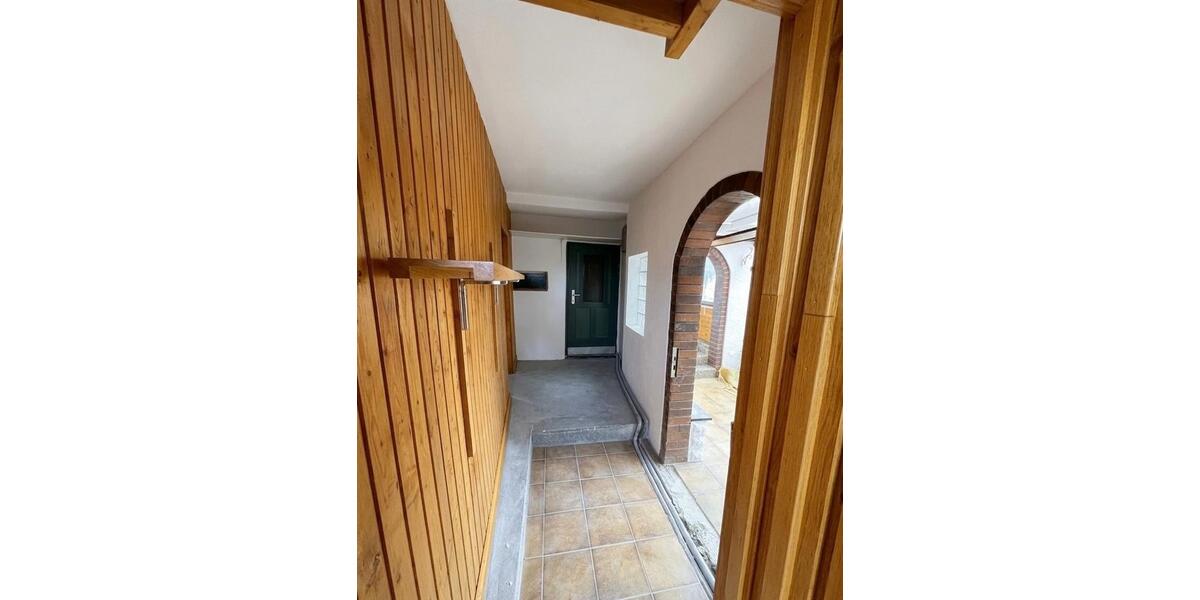 Einfamilienhaus Lauter - 9 Zimmer, 150 m&sup2;, 1.500&euro; | Angebot:26232280