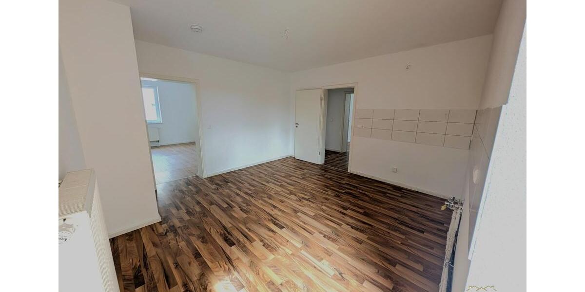 Etagenwohnung Bitterfeld-Wolfen Bitterfeld - 4 Zimmer, 92 m&sup2;, 650&euro; | Angebot:26442517