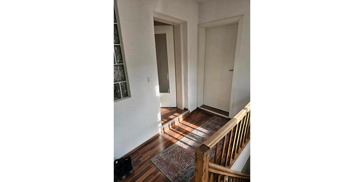Etagenwohnung Pfeffelbach - 5 Zimmer, 120 m&sup2;, 1.050&euro; | Angebot:26181982