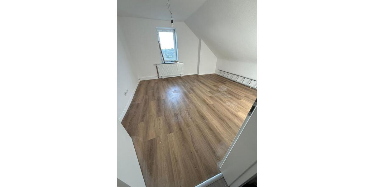Dachgeschoßwohnung Herten - 4.5 Zimmer, 120 m&sup2;, 1.080&euro; | Angebot:24626723