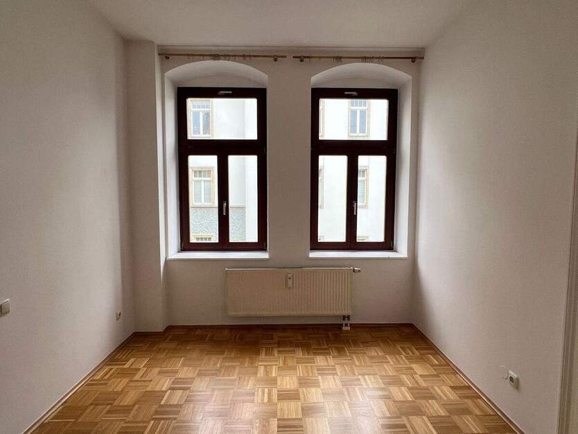 Gemütliche Wohnung im sanierten Altbau mitten in Striesen 2 zimmer