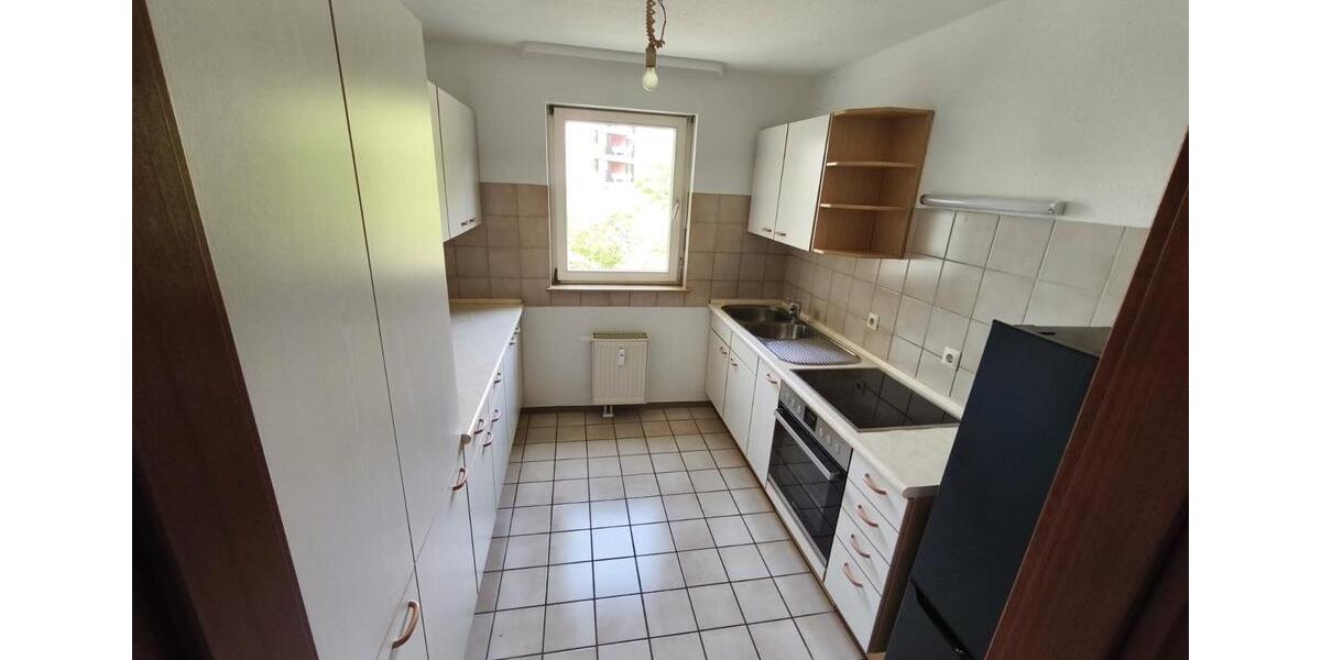 Etagenwohnung Sindelfingen Eichholz - 2 Zimmer, 67 m&sup2;, 980&euro; | Angebot:26705353