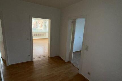 Helle 2-Zimmer-Wohnung in Duisburg - vollständig renoviert 2 zimmer