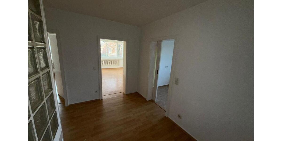 Helle 2-Zimmer-Wohnung in Duisburg - vollständig renoviert 2 zimmer