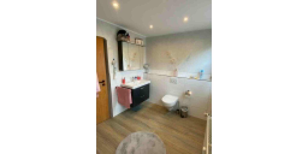 Dachgeschoßwohnung Höxter - 2 Zimmer, 75 m&sup2;, 490&euro; | Angebot:25963728