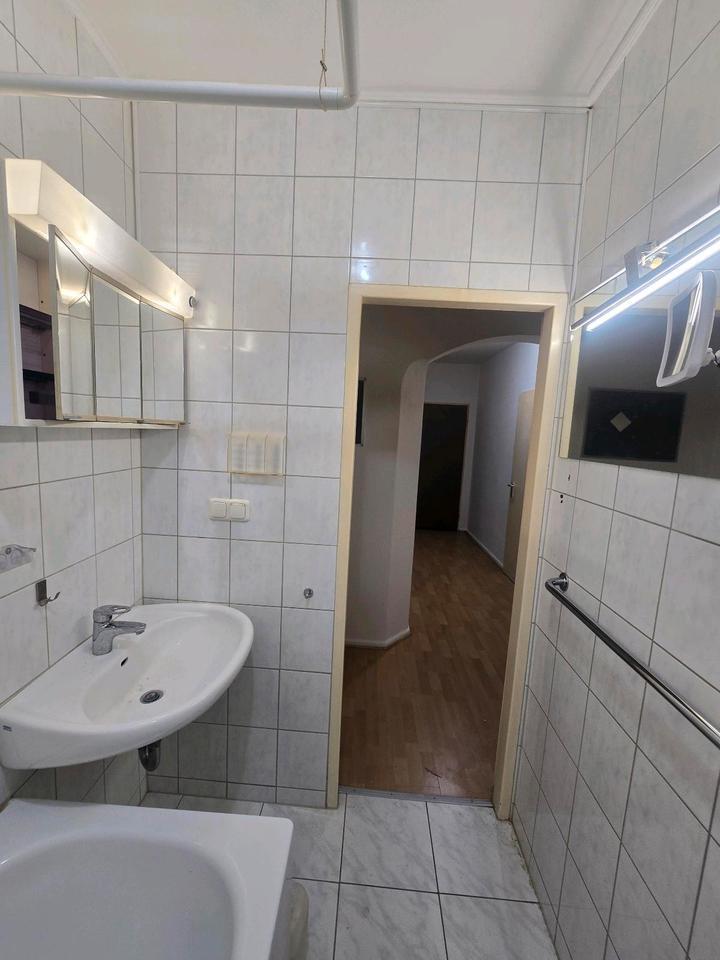 Renovierte 2-Zimmer-Wohnung im 1. OG in Duisburg Dellviertel 2 zimmer