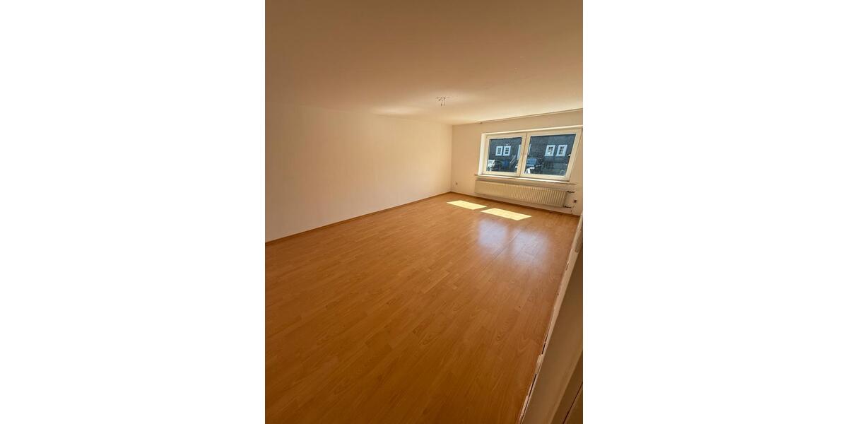 Erdgeschoßwohnung Neunkirchen - 4 Zimmer, 85 m&sup2;, 795&euro; | Angebot:26423141