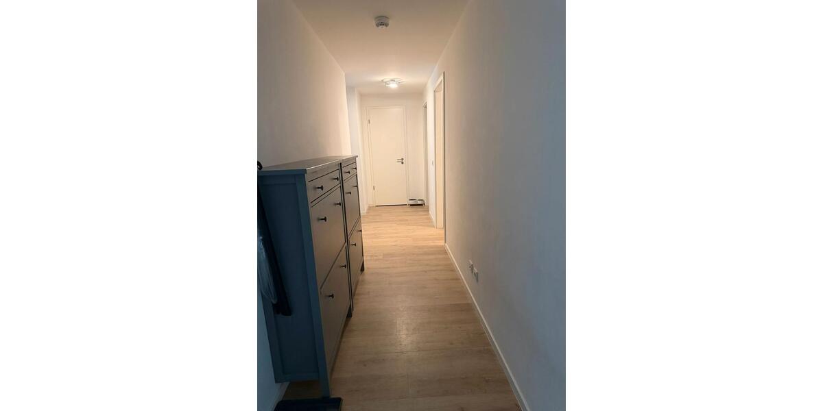 Etagenwohnung Schönefeld - 3 Zimmer, 73 m&sup2;, 975&euro; | Angebot:26479649