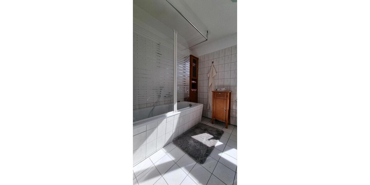 Wohnen auf Zeit Schwerin - 2 Zimmer, 65 m&sup2;, 1.150&euro; | Angebot:25972872