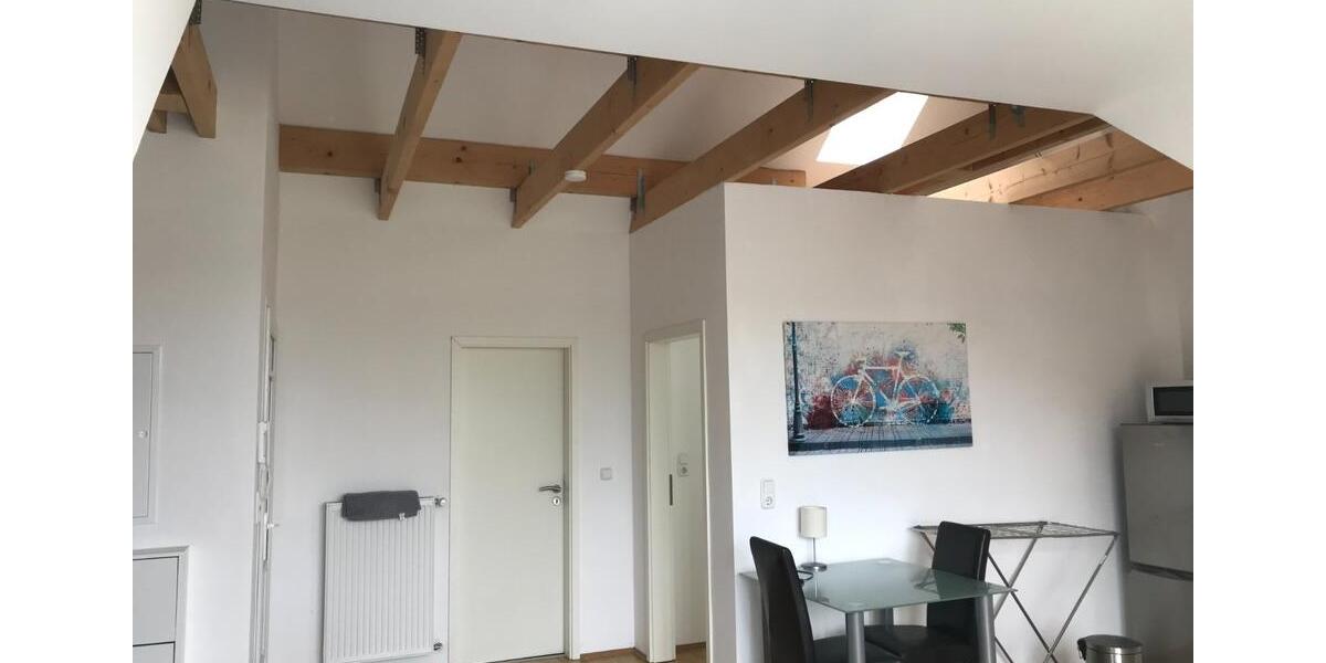 Dachgeschoßwohnung Kiel - 2 Zimmer, 55 m&sup2;, 1.220&euro; | Angebot:24712074