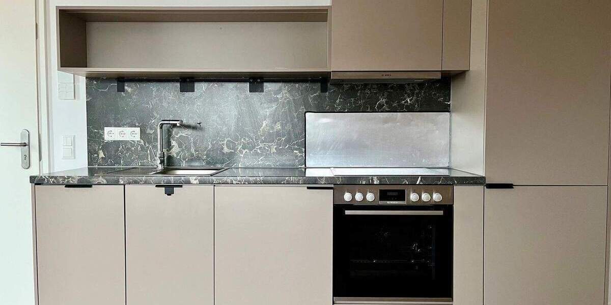 Moderne 2-Zimmer-Dachgeschoss-Wohnung mit Dachterrasse und EBK! 2 zimmer