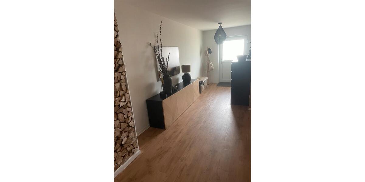 Erdgeschoßwohnung Rechlin - 4 Zimmer, 130 m&sup2;, 1.100&euro; | Angebot:24946710