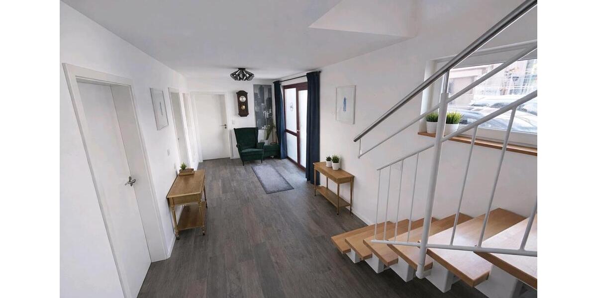 Einfamilienhaus Walldorf - 4.5 Zimmer, 183 m&sup2;, 2.250&euro; | Angebot:25445635