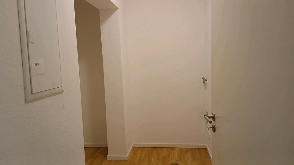 Erdgeschoßwohnung Schortens - 2 Zimmer, 77 m&sup2;, 720&euro; | Angebot:26680557