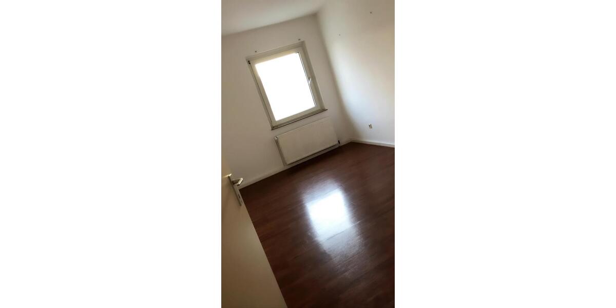 Etagenwohnung Gelsenkirchen - 3 Zimmer, 86 m&sup2;, 800&euro; | Angebot:24510625
