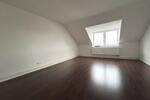 Dachgeschoßwohnung Flensburg - 4 Zimmer, 96 m&sup2;, 865&euro; | Angebot:23804478