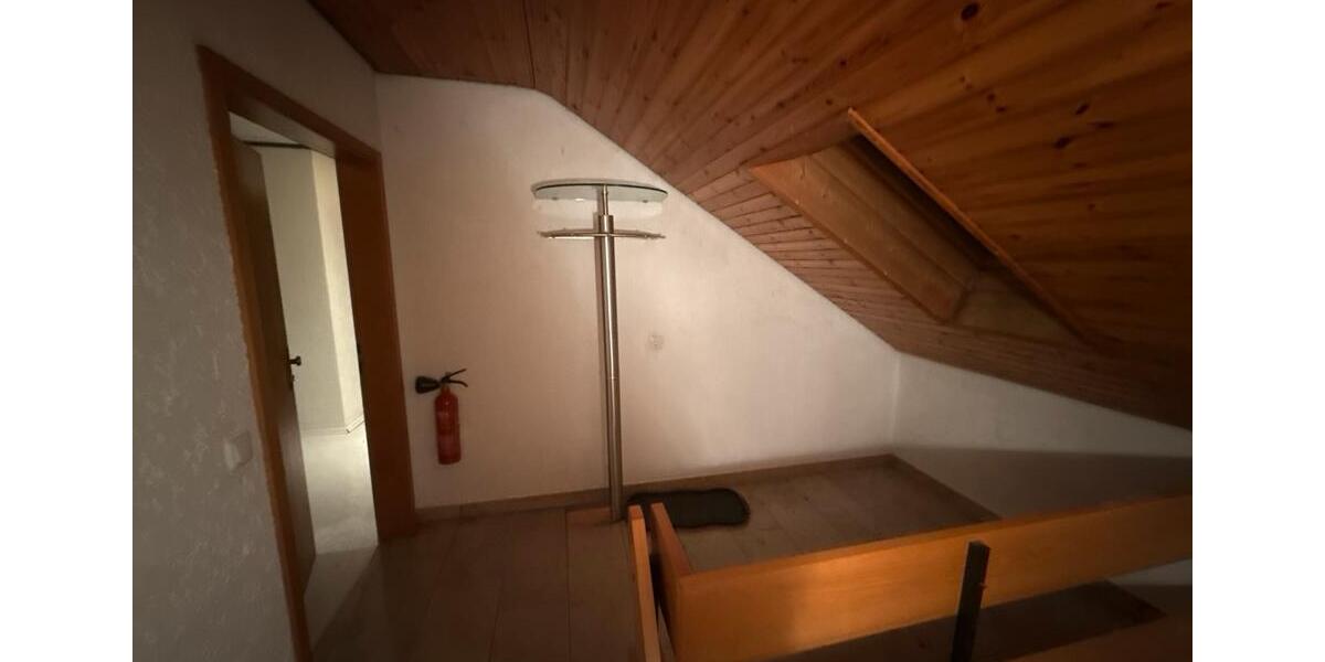 Dachgeschoßwohnung Wernberg-Köblitz Köblitz - 3 Zimmer, 100 m&sup2;, 580&euro; | Angebot:25959699