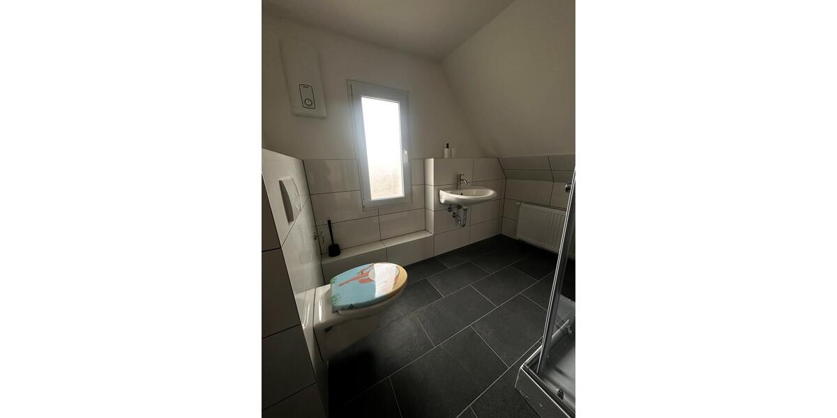 Dachgeschoßwohnung Gummersbach Berstig Süd - 1 Zimmer, 45 m&sup2;, 800&euro; | Angebot:24712255