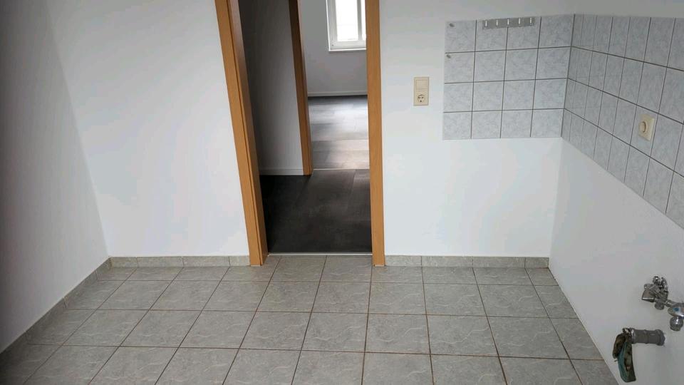 Erdgeschoßwohnung Dessau-Roßlau Roßlau - 1 Zimmer, 37 m&sup2;, 244&euro; | Angebot:26035217