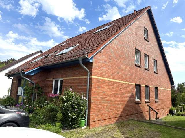 Etagenwohnung Schwerin Friedrichsthal - 4 Zimmer, 83 m&sup2;, 1.000&euro; | Angebot:27222523